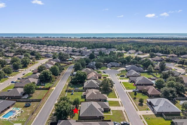 122 Gannet Lane, Ocean Springs, MS 39564