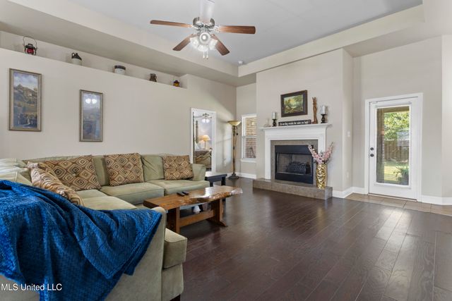 122 Gannet Lane, Ocean Springs, MS 39564