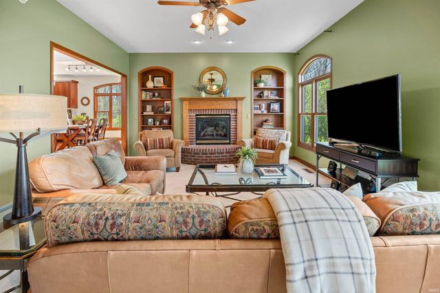1423 Kingswood Road W, West Lafayette, IN 47906