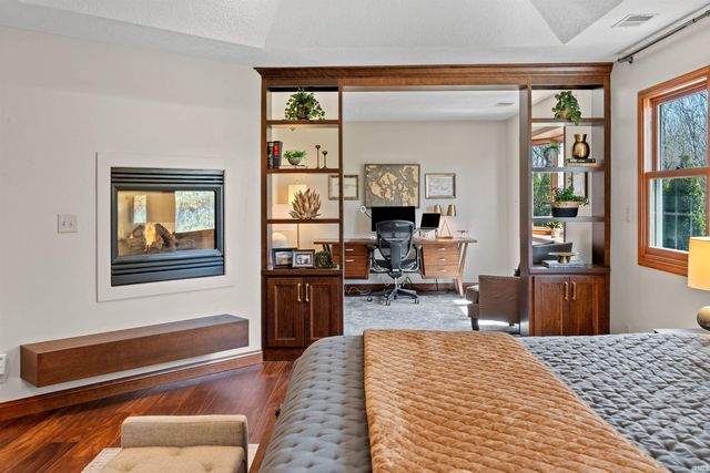 1423 Kingswood Road W, West Lafayette, IN 47906