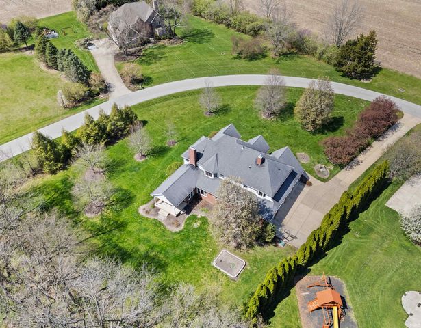1423 Kingswood Road W, West Lafayette, IN 47906