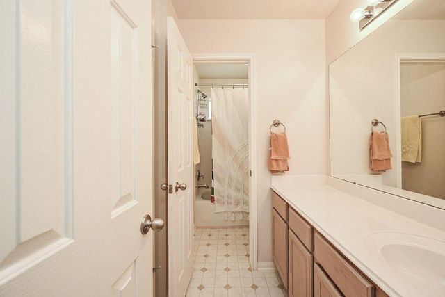 5123 Redemption Circle, Houston, TX 77018