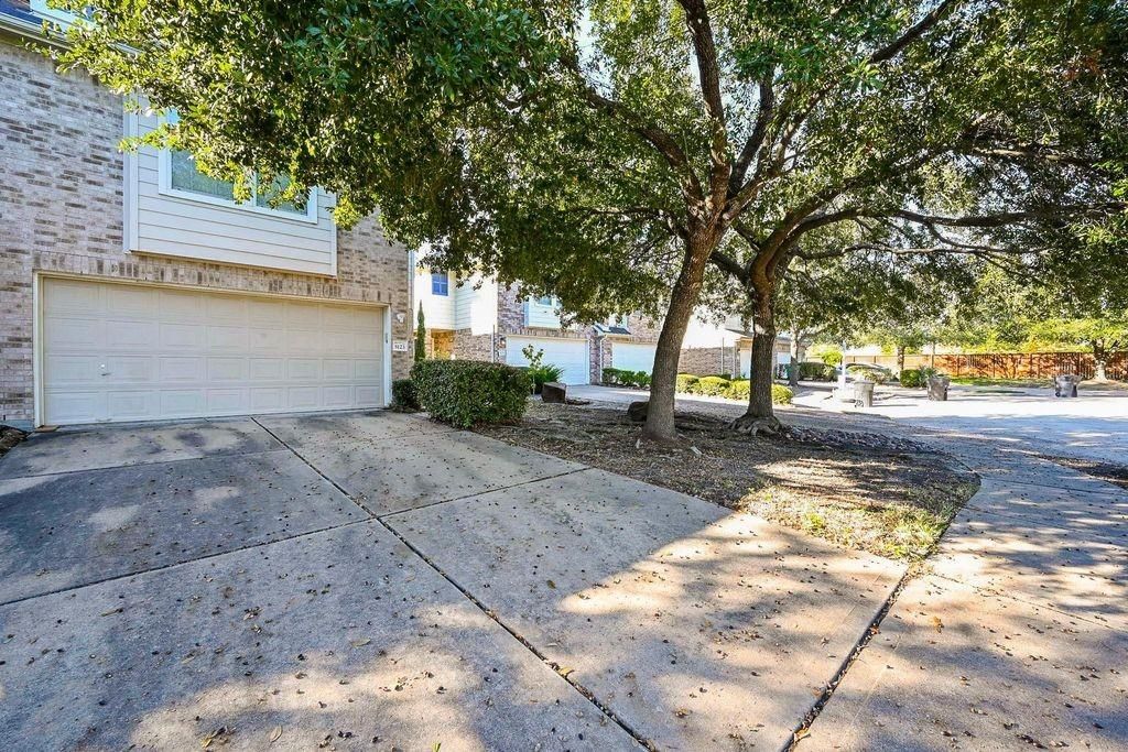 5123 Redemption Circle, Houston, TX 77018