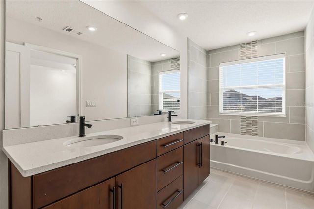 11956 LANDING POINT LOOP, Orlando, FL 32832