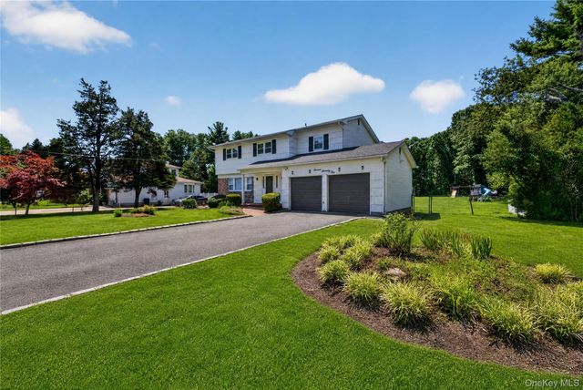 1171 Carlls Straight Path, Dix Hills, NY 11746