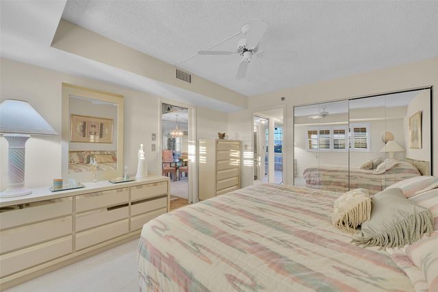 5340 NW 2nd Ave PH-26, Boca Raton, FL 33487