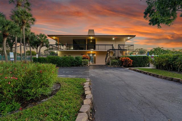 5340 NW 2nd Ave PH-26, Boca Raton, FL 33487