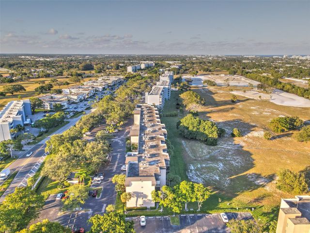 5340 NW 2nd Ave PH-26, Boca Raton, FL 33487