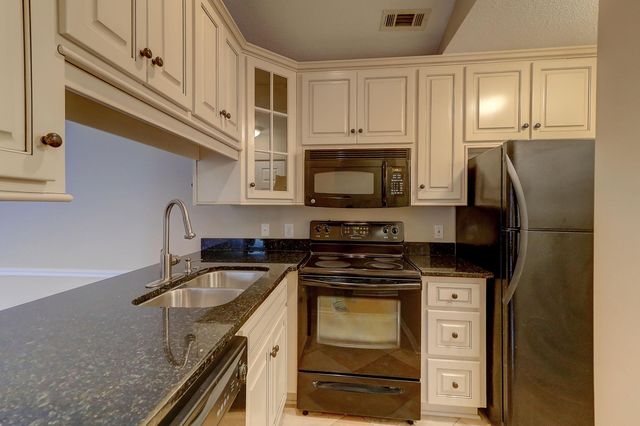 188 Midland Parkway 222, Summerville, SC 29485