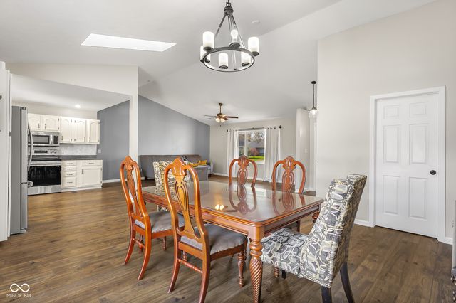 3277 Muriel Place, Columbus, IN 47203