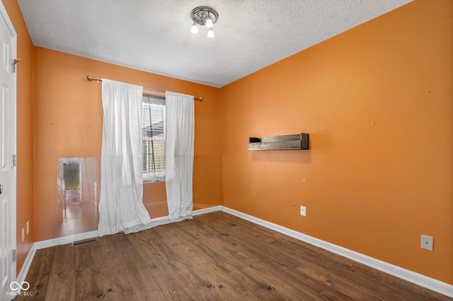 3277 Muriel Place, Columbus, IN 47203