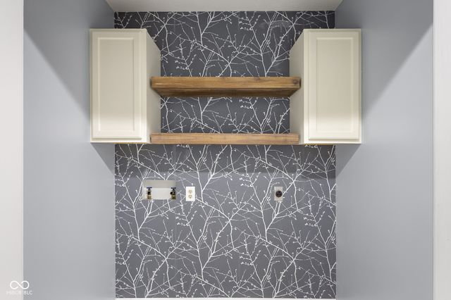 3277 Muriel Place, Columbus, IN 47203