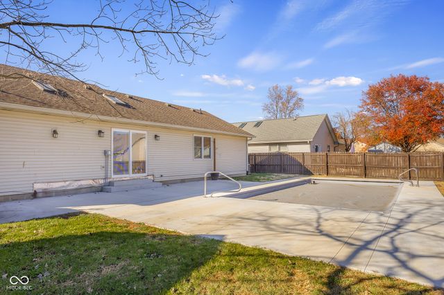 3277 Muriel Place, Columbus, IN 47203