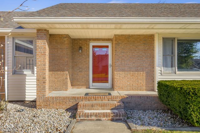 3277 Muriel Place, Columbus, IN 47203