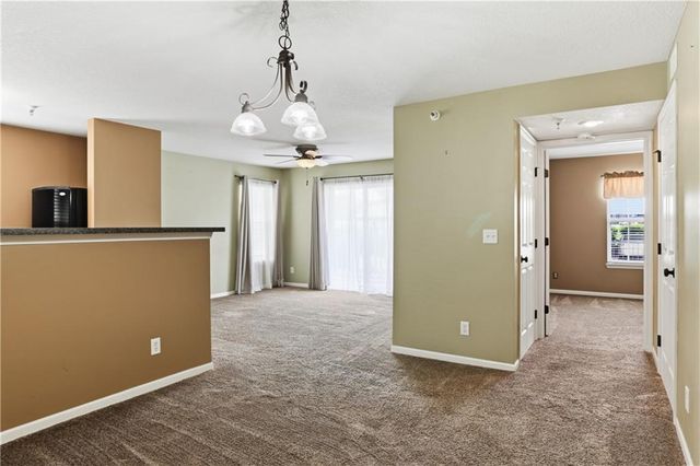 5600 NE 80th Terrace 2C, Kansas City, MO 64119