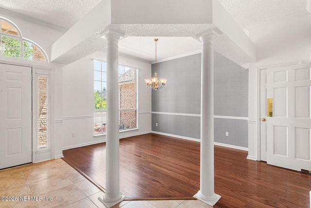 5266 CHESTNUT LAKE Drive, Jacksonville, FL 32258
