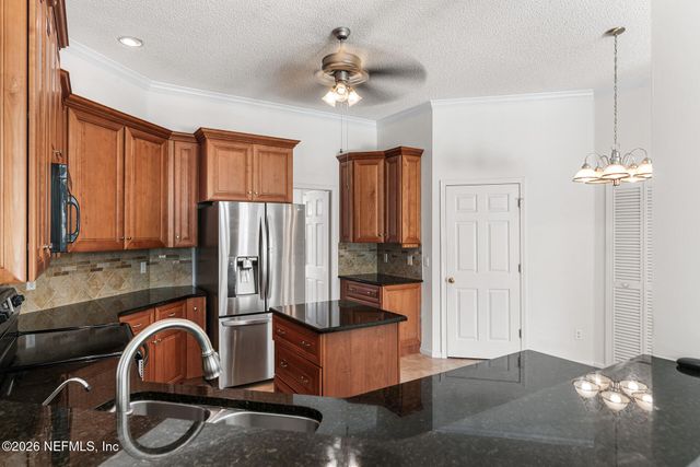 5266 CHESTNUT LAKE Drive, Jacksonville, FL 32258