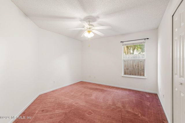 5266 CHESTNUT LAKE Drive, Jacksonville, FL 32258