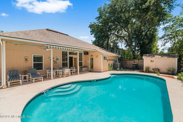 5266 CHESTNUT LAKE Drive, Jacksonville, FL 32258