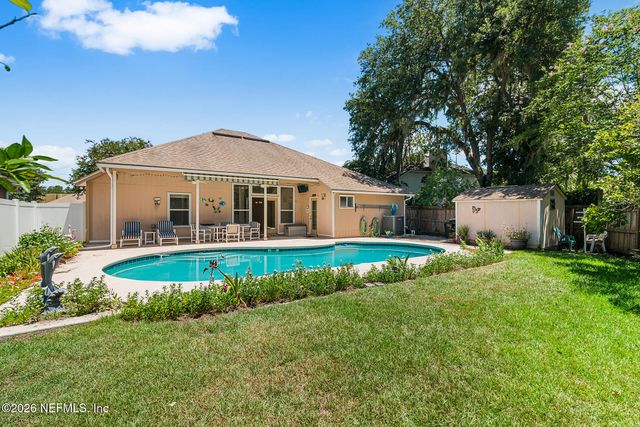 5266 CHESTNUT LAKE Drive, Jacksonville, FL 32258