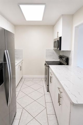3659 SW 99th Avenue 7, Miami, FL 33165