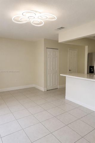 3659 SW 99th Avenue 7, Miami, FL 33165