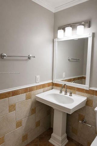 3659 SW 99th Avenue 7, Miami, FL 33165