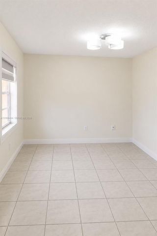 3659 SW 99th Avenue 7, Miami, FL 33165