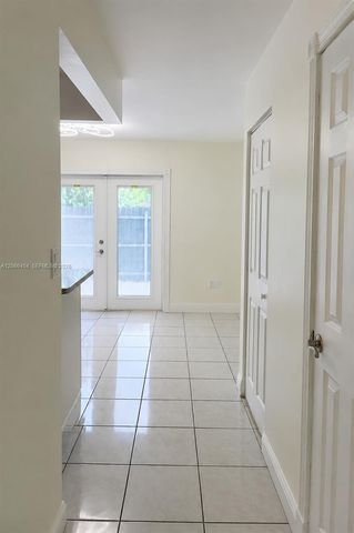 3659 SW 99th Avenue 7, Miami, FL 33165