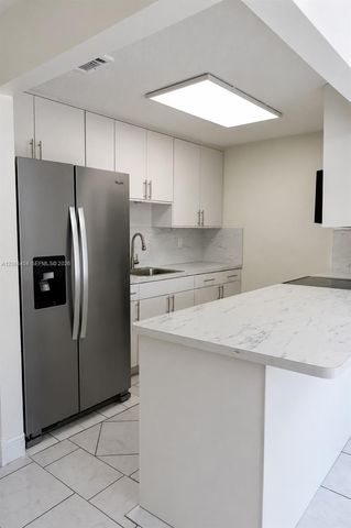 3659 SW 99th Avenue 7, Miami, FL 33165