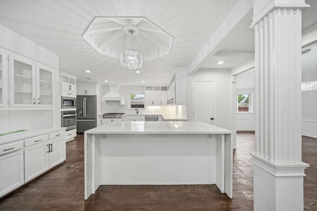 2705 Timberleaf Drive, Carrollton, TX 75006