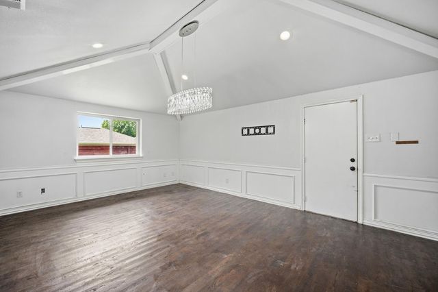 2705 Timberleaf Drive, Carrollton, TX 75006