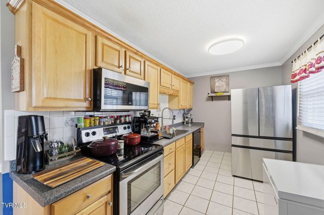 900 Huffine Road, Johnson City, TN 37604