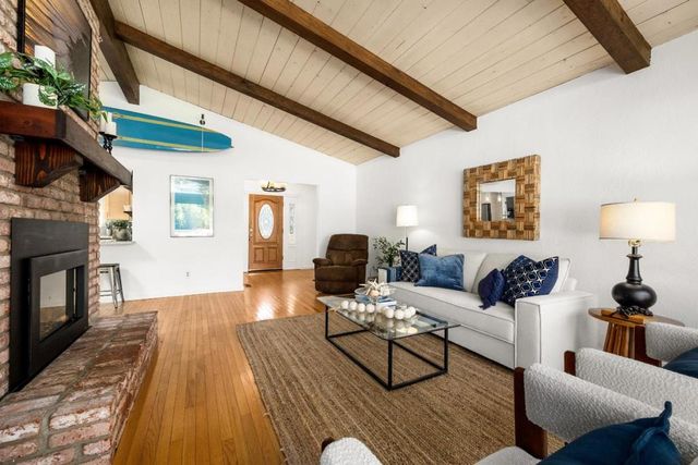 427 Sumner Avenue, Aptos, CA 95003