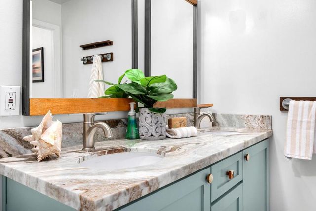 427 Sumner Avenue, Aptos, CA 95003