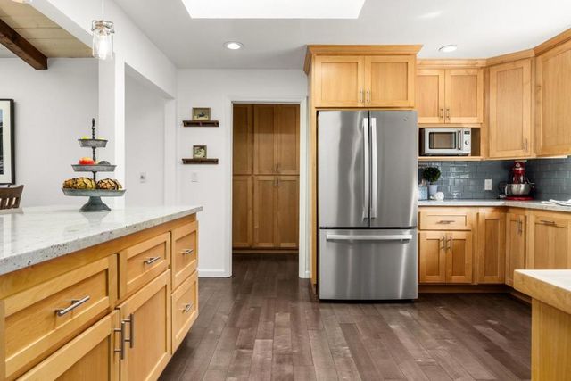 427 Sumner Avenue, Aptos, CA 95003