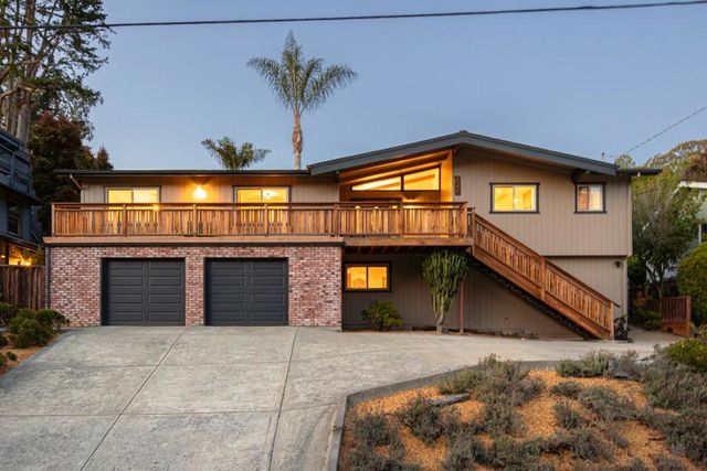 427 Sumner Avenue, Aptos, CA 95003