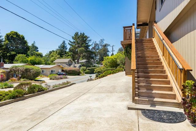 427 Sumner Avenue, Aptos, CA 95003