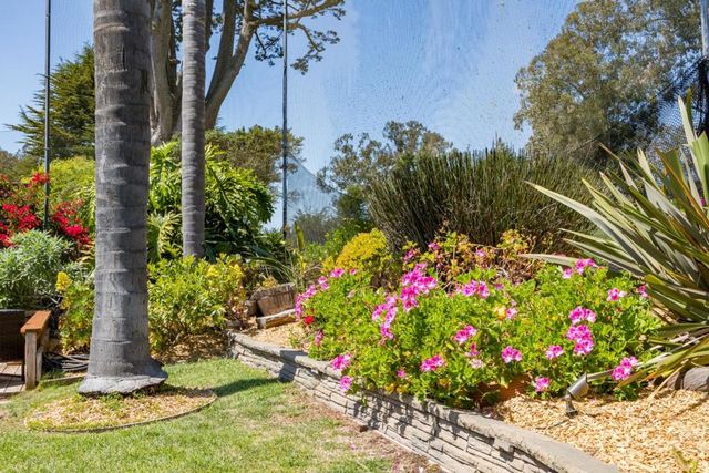 427 Sumner Avenue, Aptos, CA 95003