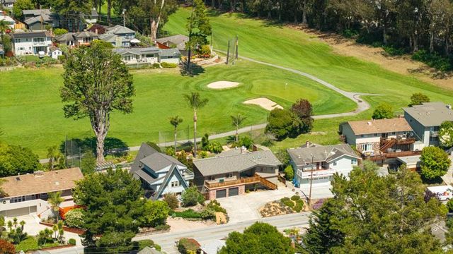 427 Sumner Avenue, Aptos, CA 95003