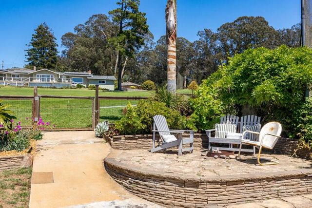 427 Sumner Avenue, Aptos, CA 95003