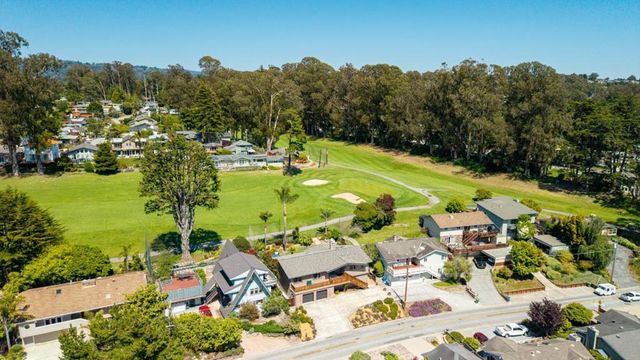 427 Sumner Avenue, Aptos, CA 95003