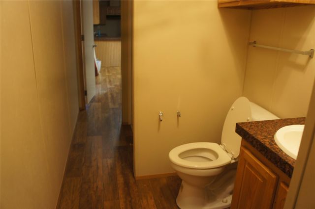 601 Clear Lake Road A, Highlands, TX 77562