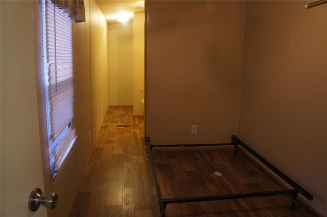 601 Clear Lake Road A, Highlands, TX 77562