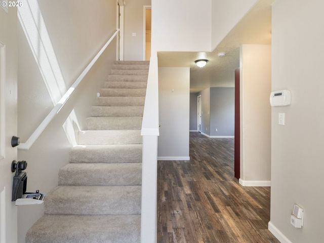 235 Ne LENOX St, Hillsboro, OR 97124