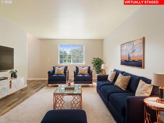 235 Ne LENOX St, Hillsboro, OR 97124