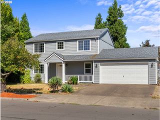 235 Ne LENOX St, Hillsboro, OR 97124