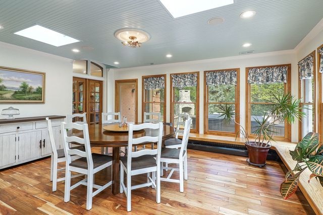 39 Mockingbird Lane, Oak Brook, IL 60523