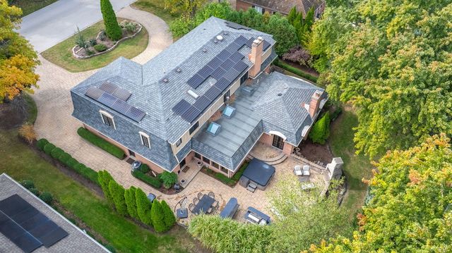 39 Mockingbird Lane, Oak Brook, IL 60523