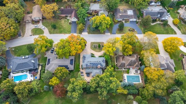 39 Mockingbird Lane, Oak Brook, IL 60523